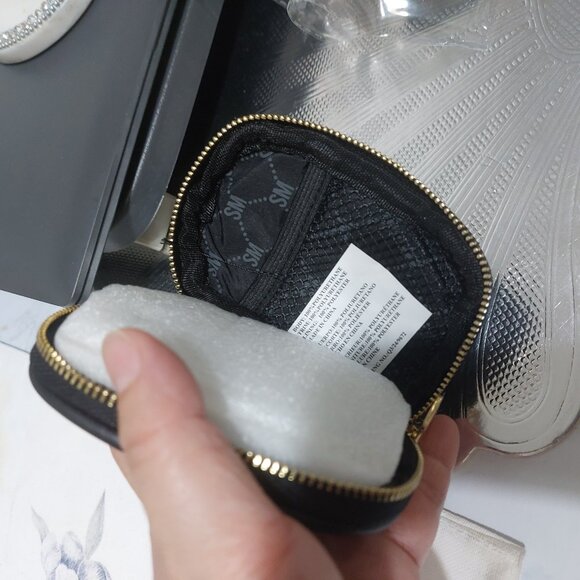 STEVE MADDEN Small Palm Size Mini Faux Leather Waterproof Pouch Coin Purse Charm - Picture 3 of 6